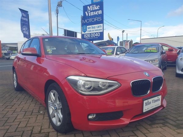 2015 BMW 116i LOW 57 KMS MULTI AIRBAGS AUTO STOP SPORTS MODE USB / AUX 2 SMART KEYS image