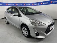 Image for 2015 Toyota Aqua Hatchback