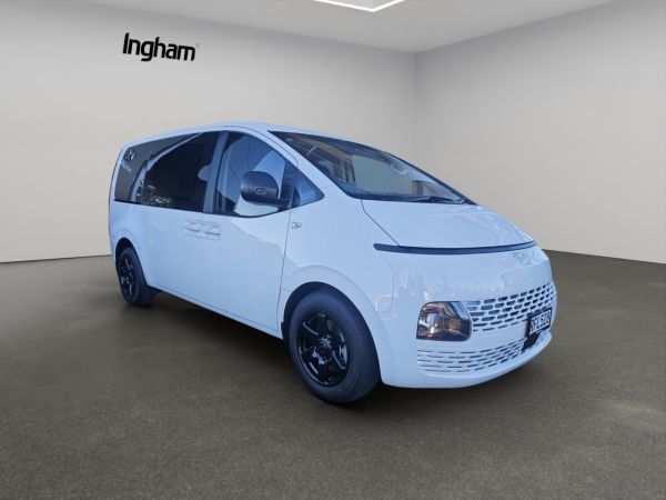 2025 Hyundai Staria Van Load 2.2DT/8AT image
