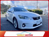 Image for 2013 Lexus CT 200h Version C – Pearl White | Hybrid Efficiency | Premium Comfort 🚗