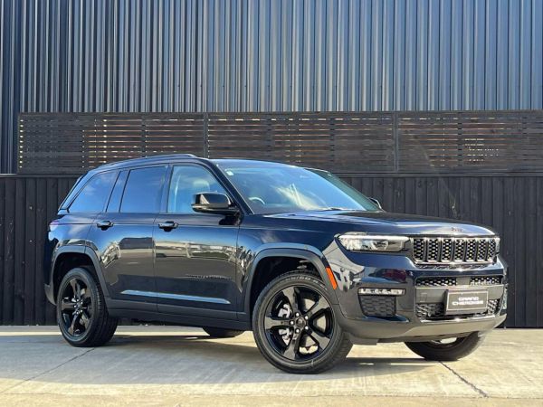 2025 Jeep Grand Cherokee Limited Black Edition image
