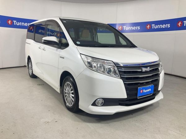 2014 Toyota Noah Wagon HYBRID image