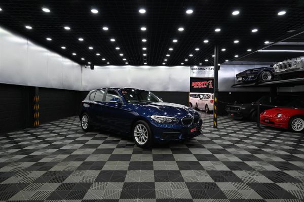 2015 BMW 118I Hatchback Facelift*1.6L Turbo image