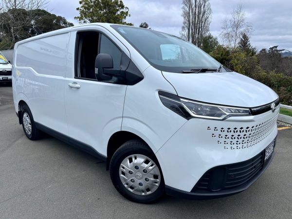 2025 LDV Deliver 7 2.0L Diesel Cargo 2WD image