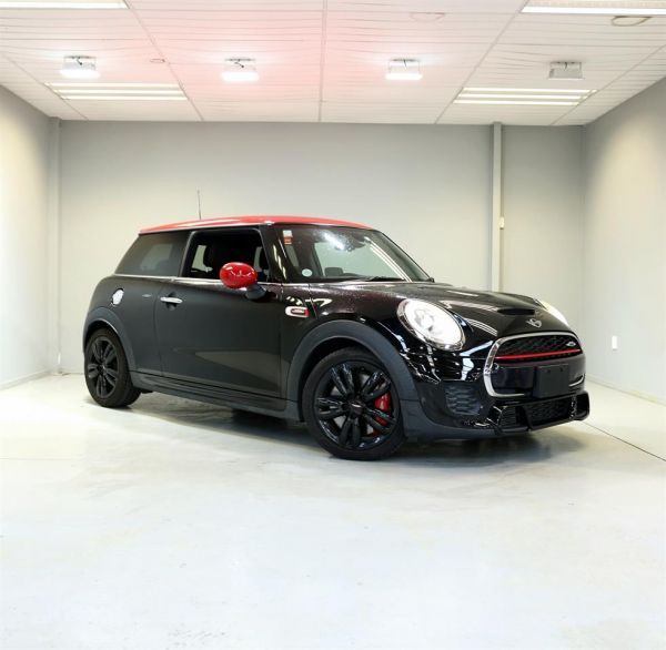 2018 Mini Cooper Hatchback John Cooper Works, JCW, Turbo image