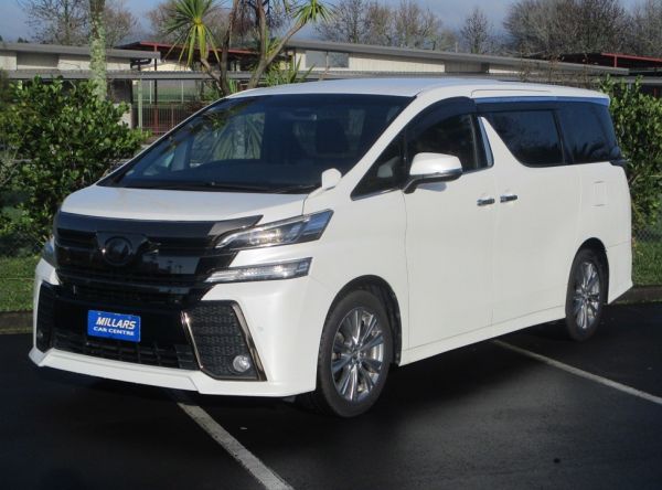 2016 Toyota Vellfire People Mover Golden Eyes image