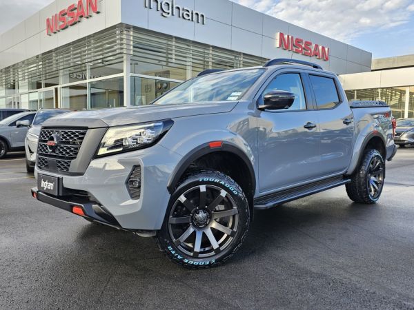 2025 Nissan Navara Ute PRO-4X STEALTH X image