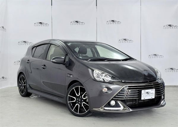 2014 Toyota Aqua G'S  GS Black half leather,Low km image