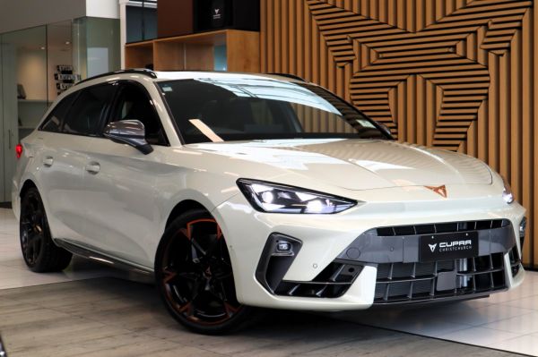 2025 CUPRA Leon VZ Sportstourer 2.0L Turbo Petrol image