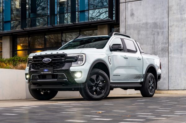 2025 Ford Ranger Stormtrak 4WD Hybrid image