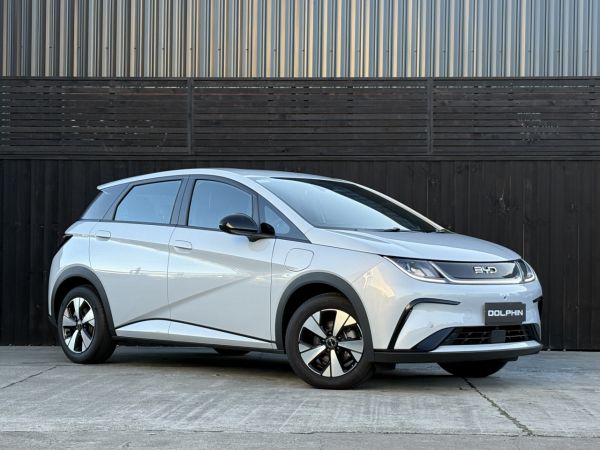2025 BYD Dolphin Essential Ev 45Kwh image