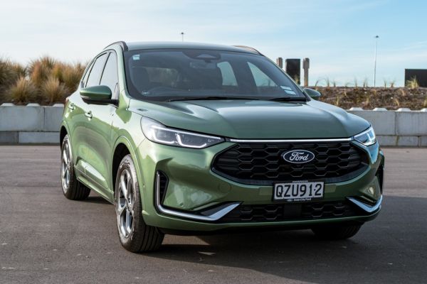 2025 Ford Escape St-Line X PHEV 2WD image