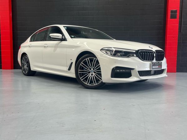 2018 BMW 540i Sedan M-Sport B58 image