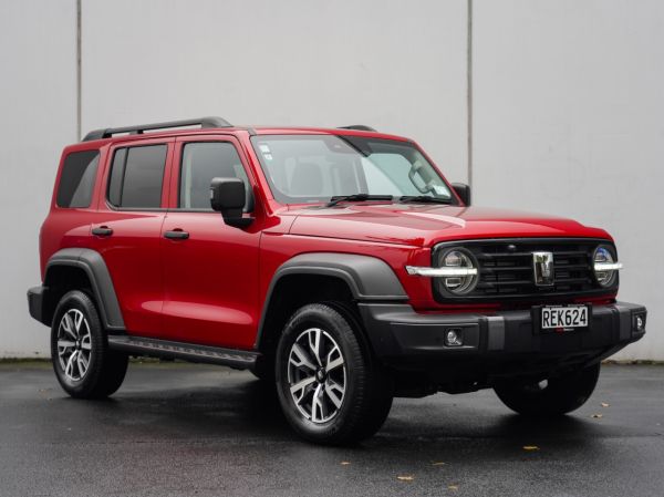 2025 GWM Tank 300 Ultra 2.0P 4WD HEV 9A 5Dr SUV image