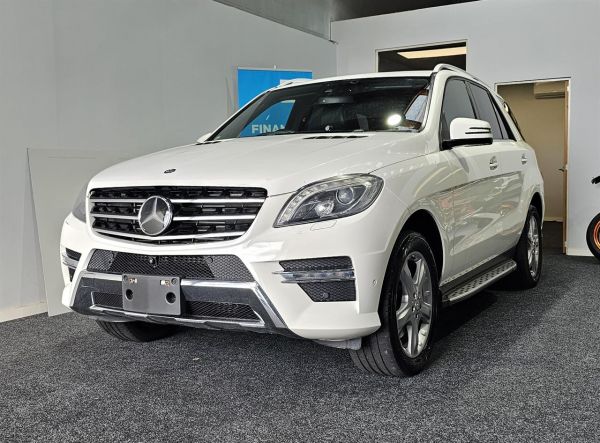 2014 Mercedes-Benz ML 350 SUV ML350 / BLUETEC / AMG SPORT PACKAGE image