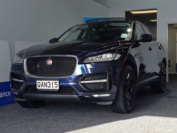 2016 Jaguar F-Pace SUV R-SPORT / 20D / 4WD image