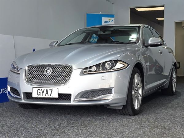 2013 Jaguar XF Sedan 2.2D / 8A / LUXURY image