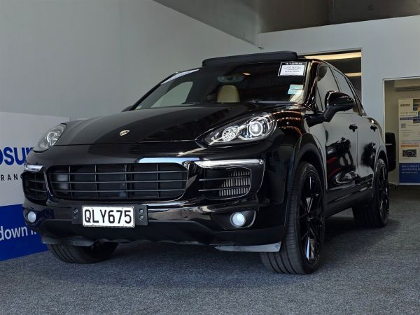 2015 Porsche Cayenne SUV V6 3.0TDI / DIESEL image