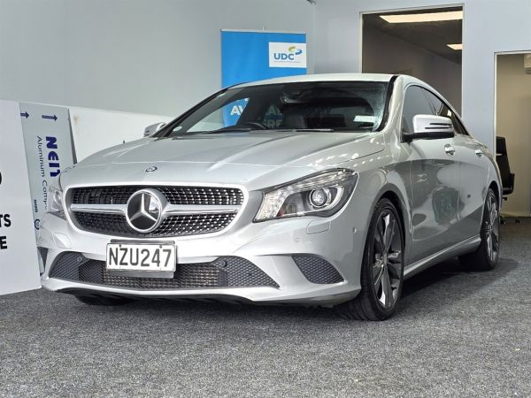 2013 Mercedes-Benz CLA 180 Sedan CLA180 SEDAN / SAFETY PACKAGE image