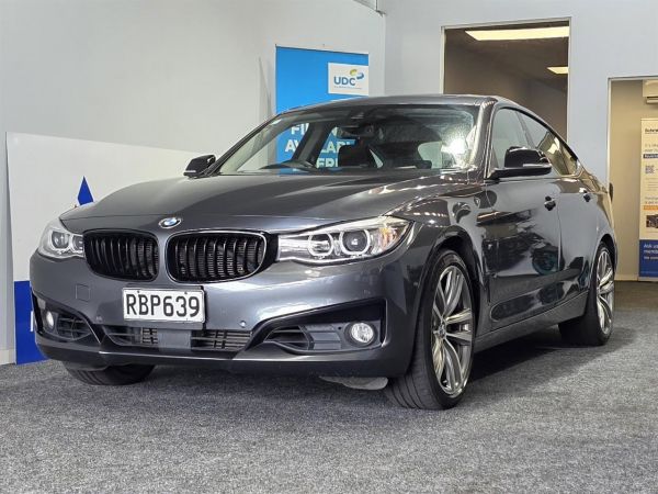 2013 BMW 335I Sedan SPORT TRIM / GT GRAN TURISMO / N55 image