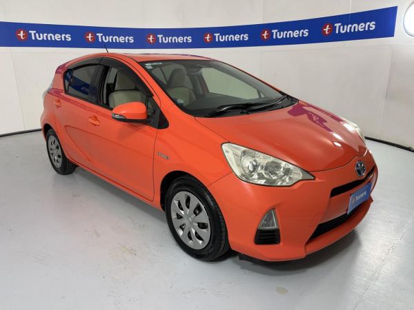 2012 Toyota Aqua Hatchback image