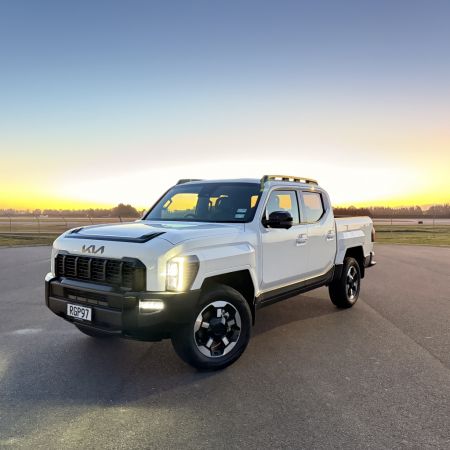 2025 Kia Tasman X-Line 4WD 2.2L TURBO DIESEL image