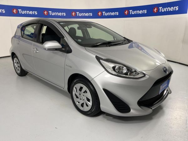 2020 Toyota Aqua Hatchback image