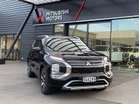 Image for 2025 Mitsubishi Outlander VRX AWD 7 seat SUV