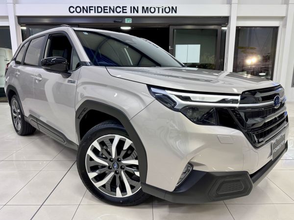 2025 Subaru Forester 2.5I Hybrid Touring AWD image