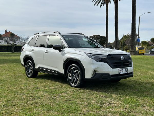 2025 Subaru Forester 2.5 AWD Petrol image