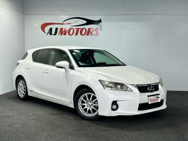 2012 Lexus CT 200H Hatchback HYBRID image