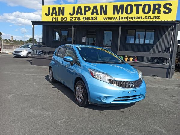 2015 Nissan Note Hatchback X | Hatchback image