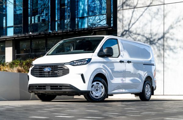 2025 Ford Transit Custom 320 SWB 2.0D image