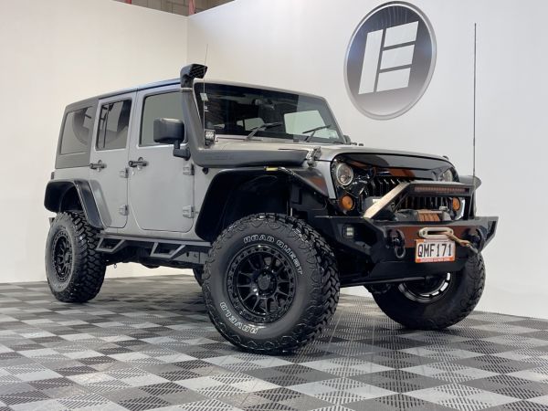 2015 Jeep Wrangler SPORT TO MANY EXTRAS image
