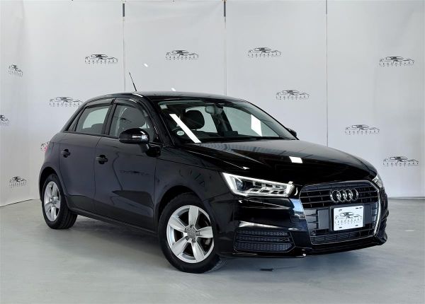 2016 Audi A1 TFSI , 2 Remote keys,Service History image