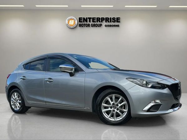 2015 Mazda Axela image