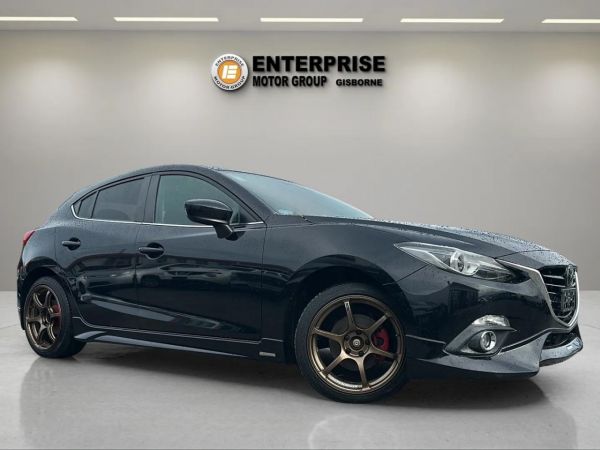 2014 Mazda Axela image