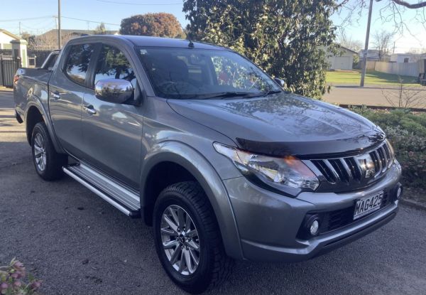 2019 Mitsubishi Triton Double Cab GLXR 6MT image