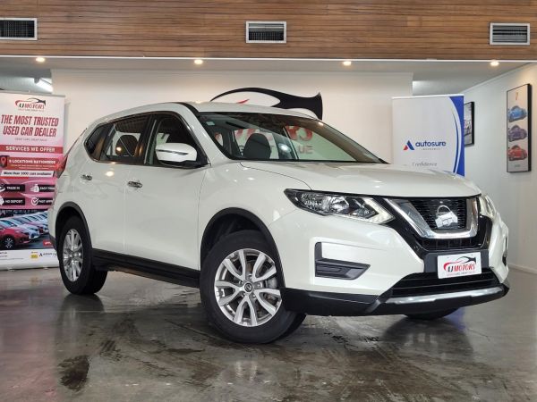 2021 Nissan X-Trail ST 2.5P / 4WD / NZ NEW image