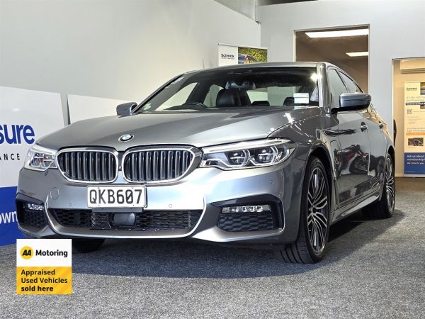 2017 BMW 530E Sedan M-SPORT / PHEV / G30 image