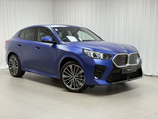 2025 BMW 52GM Sedan  image