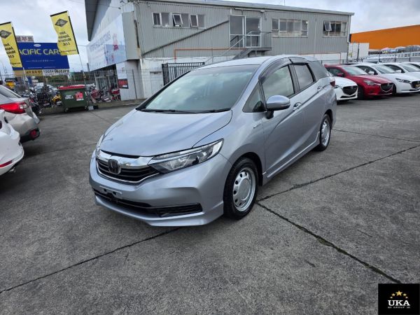 2020 Honda Shuttle Wagon Hybrid Sensing - Radar Cruise Control - Parking Sensors image