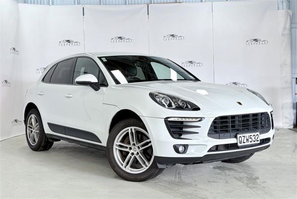 2017 Porsche Macan 2.0 Turbo,Seats Heater,4wd,bluetooth image