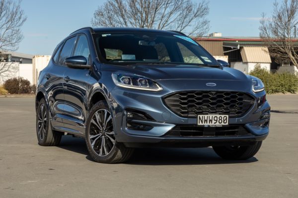 2021 Ford Escape ST-Line X PHEV Hybrid image