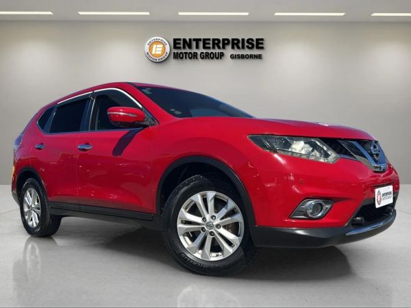 2015 Nissan X-Trail image