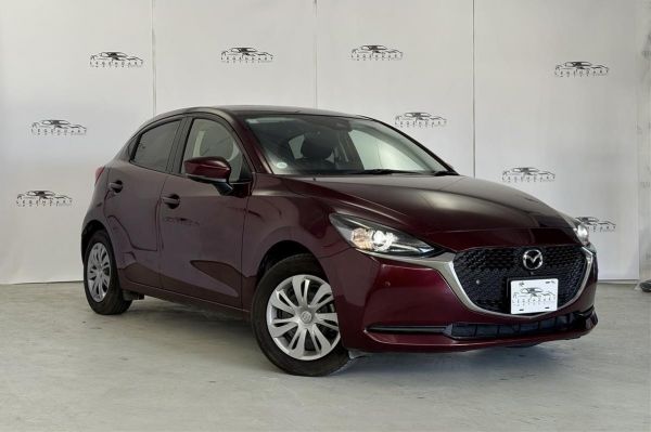 2023 Mazda 2 Apple CarPlay/ Android ,360 Camera image