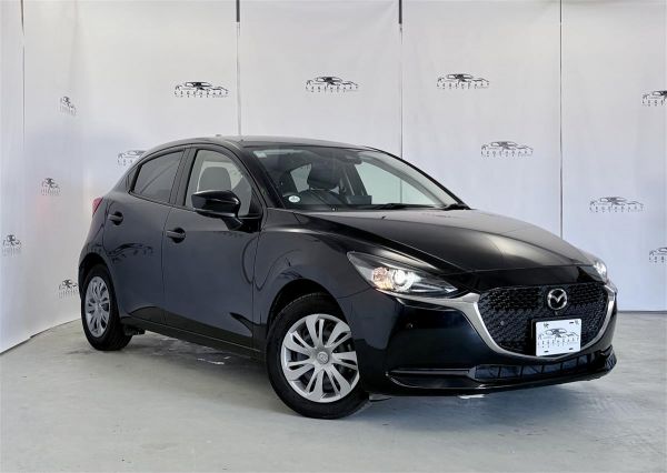 2023 Mazda 2 Apple CarPlay/ Android ,360 Camera image