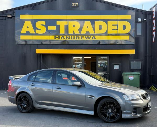 2013 Holden Commodore Sedan SV6 BLACKED OUT BEAUTY!!! image