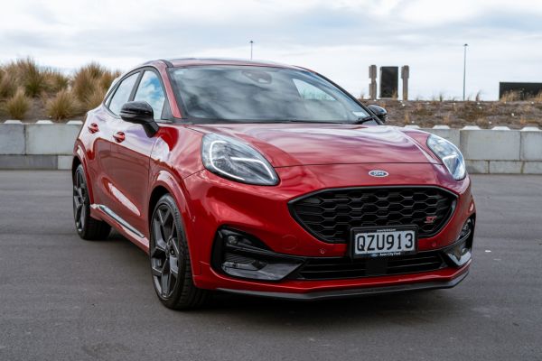 2025 Ford Puma St 1.0L Hybrid image