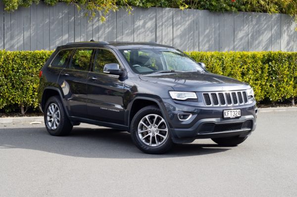 2016 Jeep Grand Cherokee LAREDO 3.6P/8AT/SW image